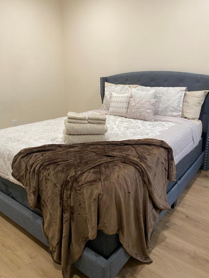 Private Room In South Philly Near Arenas! Filadelfia Exterior foto
